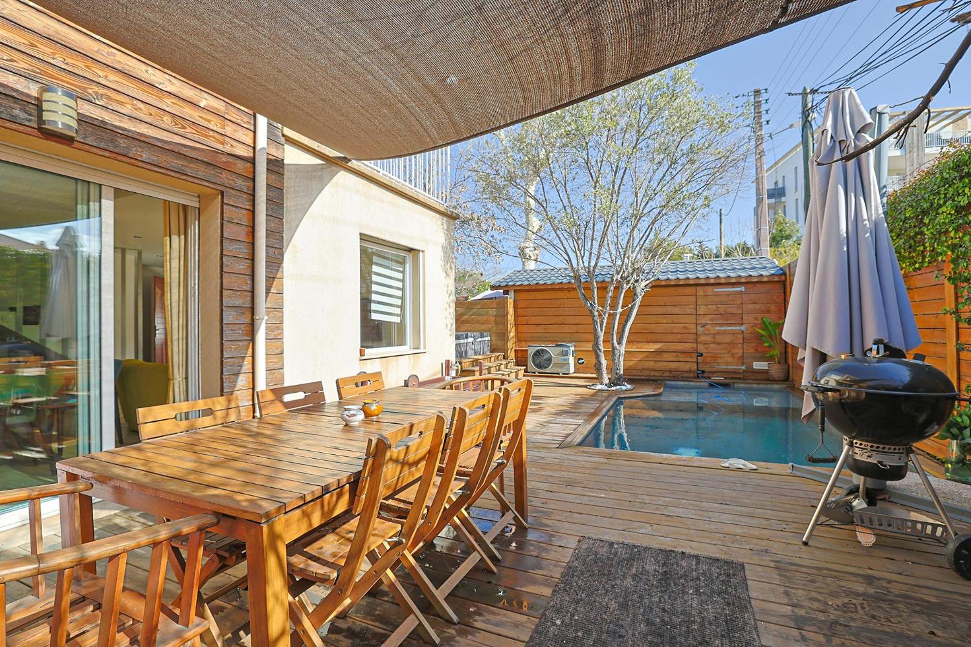 Maison Avec Piscine Et Jacuzzi Proche Des Plages